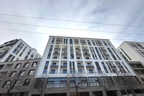 APARTAMENT 1+1 PER SHITJE NE KINOSTUDIO !