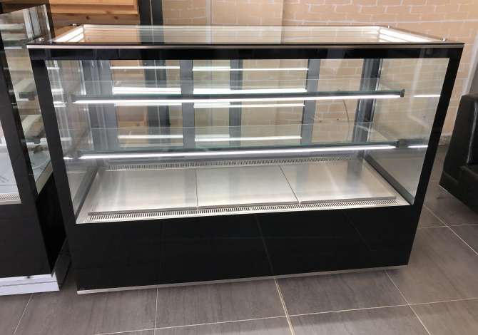 Pajisje biznesi ne shitje ne Tirane - 1,200 Euro