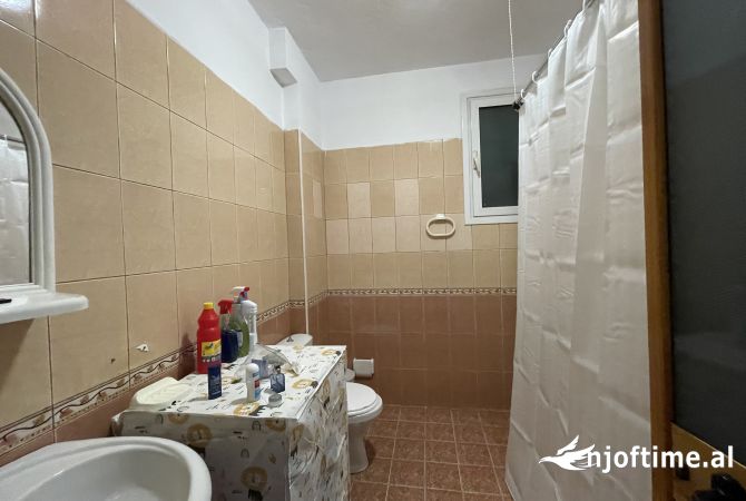 Shtepi me qera Apartament ne Tirane, 1+1, Mobilimi E mobiluar, Pagesa 600  Euro.