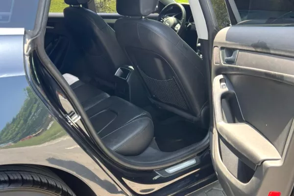 Auto in Vendita a Tirana, Audi, 2013 Diesel,Kambio Automatik Pagamento 10,800  Euro.