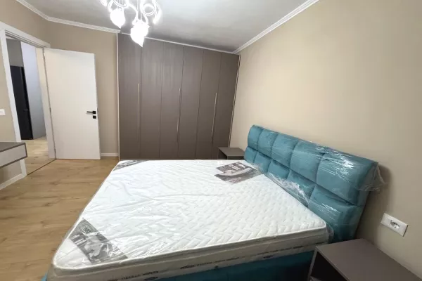 Shtepi ne shitje Apartament ne Tirane, 2+1, Mobilimi E mobiluar, Pagesa 149,999  Euro.