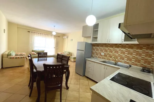 Shtepi me qera Apartament ne Tirane, 2+1, Mobilimi E mobiluar, Pagesa 550  Euro.