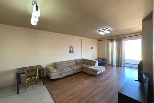 Shtepi ne shitje Apartament ne Tirane, 2+1, Mobilimi E mobiluar, Pagesa 144,000  Euro.