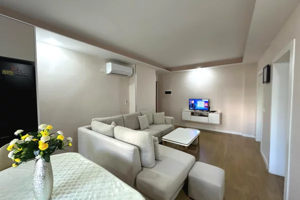 Shtepi me qera Apartament ne Tirane, 1+1, Mobilimi E mobiluar, Pagesa 800  Euro.