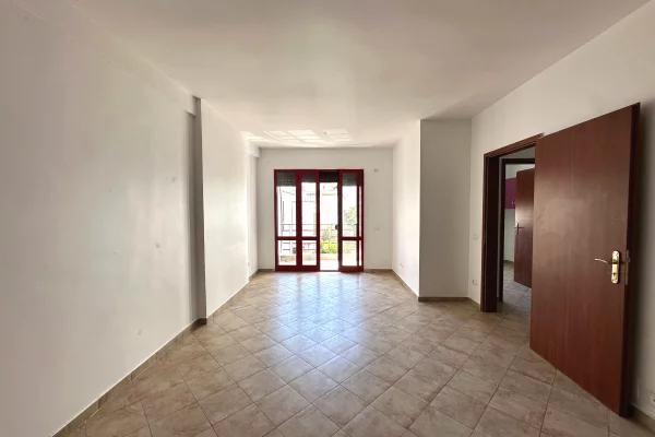 Apartament 3+1 per shitje ne Misto Mame