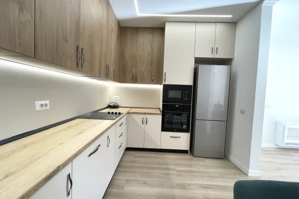 Shtepi me qera Apartament ne Tirane, 2+1, Mobilimi E mobiluar, Pagesa 1,100  Euro.