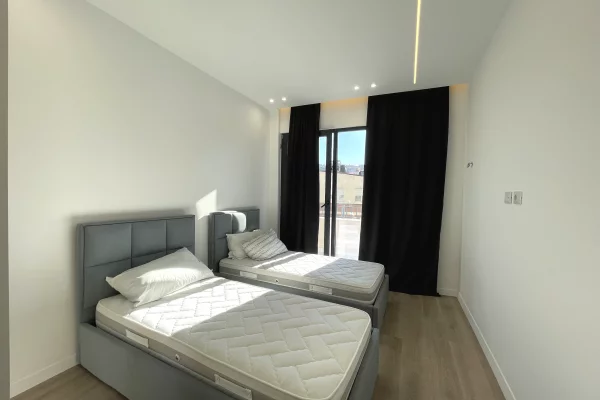 Shtepi me qera Apartament ne Tirane, 2+1, Mobilimi E mobiluar, Pagesa 1,100  Euro.