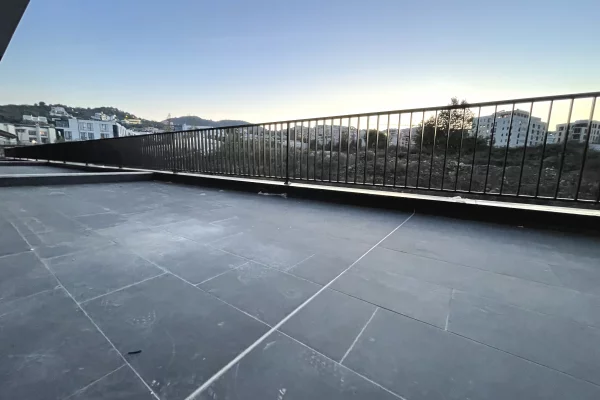 Shtepi me qera Apartament ne Tirane, 2+1, Mobilimi E mobiluar, Pagesa 1,300  Euro.