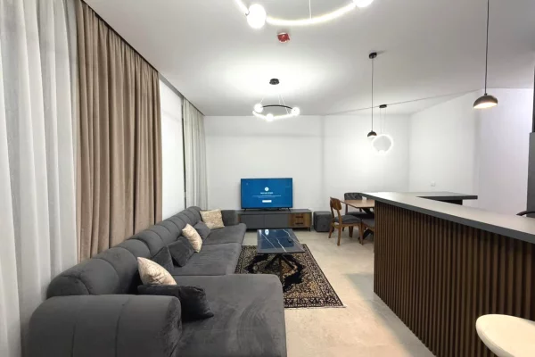 Shtepi me qera Apartament ne Tirane, 2+1, Mobilimi E mobiluar, Pagesa 1,350  Euro.