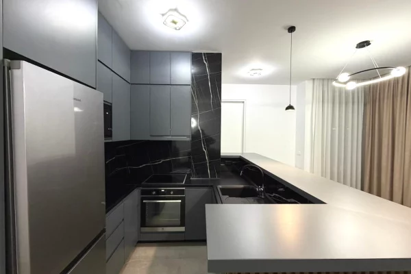 Shtepi me qera Apartament ne Tirane, 2+1, Mobilimi E mobiluar, Pagesa 1,350  Euro.