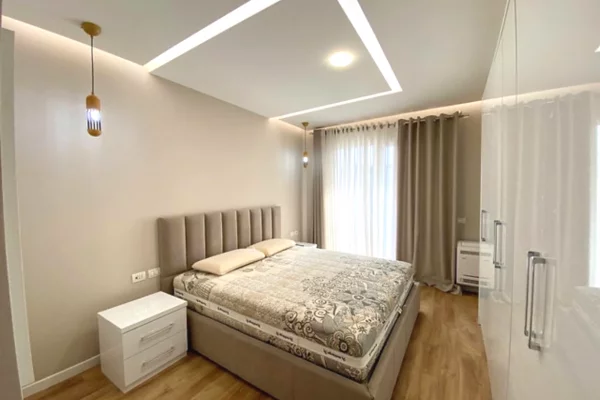 Shtepi me qera Apartament ne Tirane, 2+1, Mobilimi E mobiluar, Pagesa 1,100  Euro.