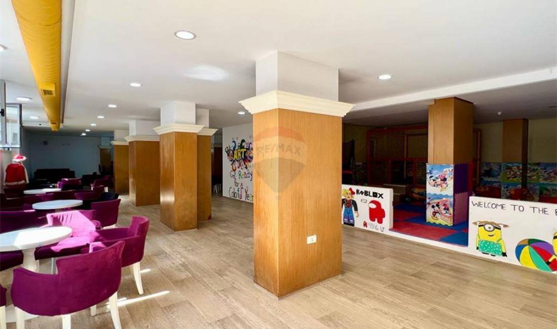 AMBIENT KOMERCIAL PER QIRA TE PAZARI I RI !