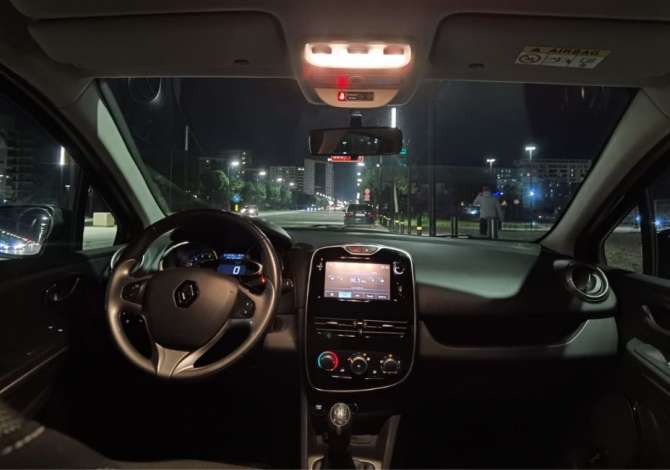 Jepet makine Renault me qera me cmim duke filluar nga 25 euro dita