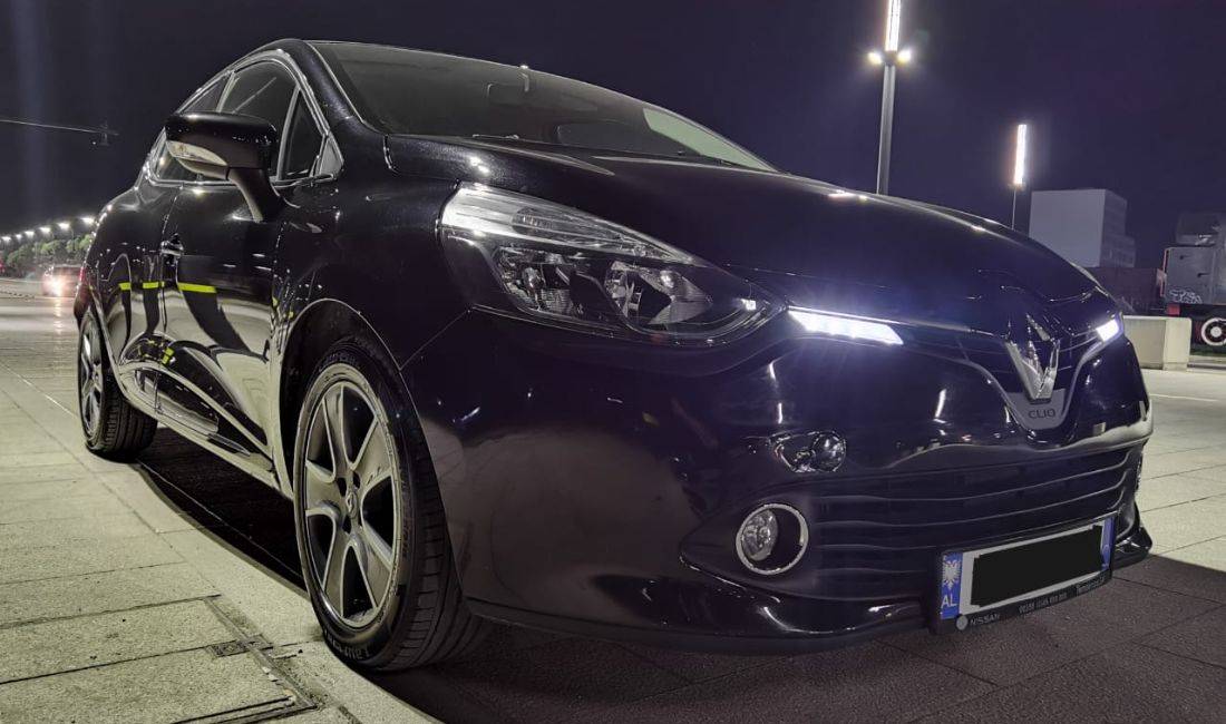 Jepet makine Renault me qera me cmim duke filluar nga 25 euro dita