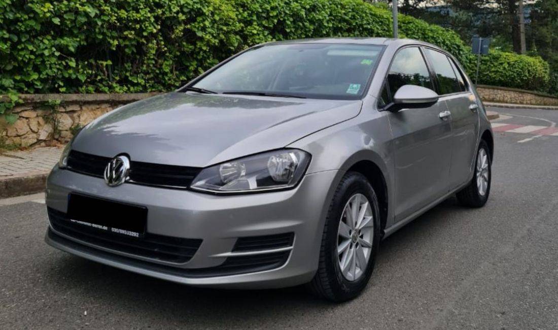 Makine me qera ne Aeroportin e Rinasit Golf 7 duke filluar nga 40 euro dita