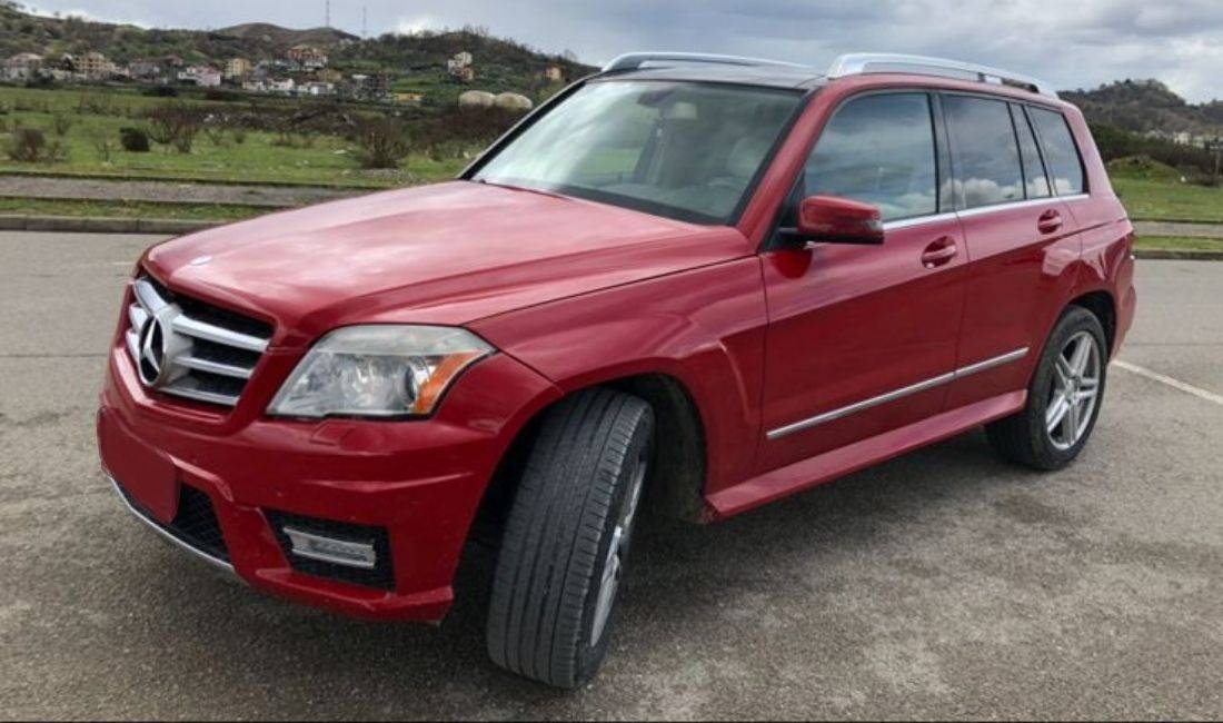 Makine me Qera Mercedes Benz GLK duke filluar nga 70 euro dita