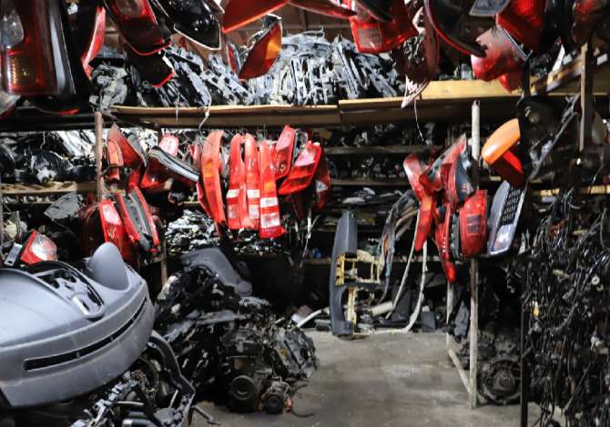 Auto 4 Durres, pika me e madhe per pjese kembimi te perdorura 