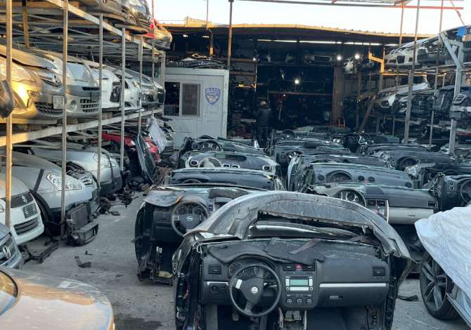 Auto 4 Durres, pika me e madhe per pjese kembimi te perdorura 