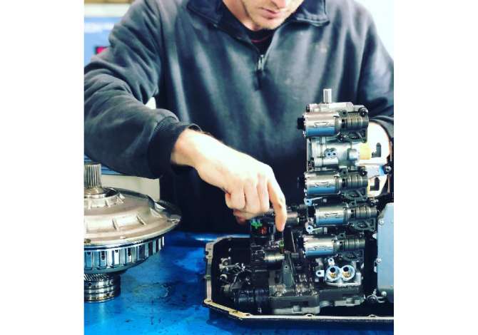 Auto Servis Kambiomatik,riparim te hidroxhuntove, ridotove, diferencialeve e pjese kembimi.