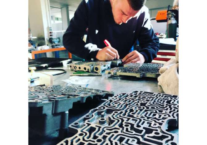 Auto Servis Kambiomatik,riparim te hidroxhuntove, ridotove, diferencialeve e pjese kembimi.