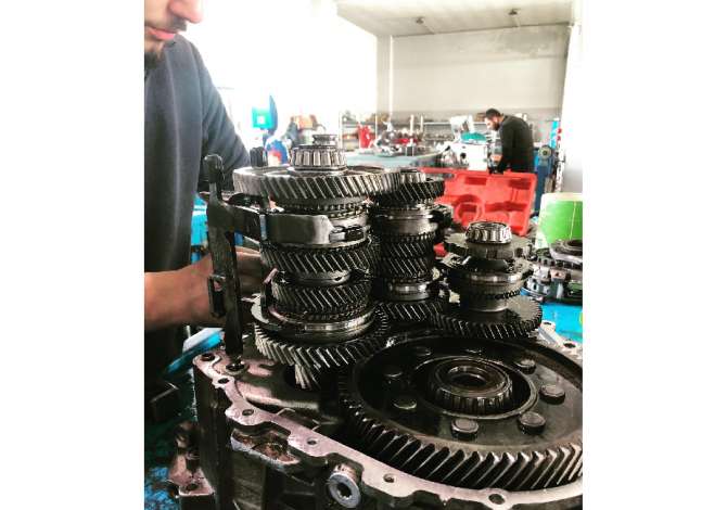 Auto Servis Kambiomatik,riparim te hidroxhuntove, ridotove, diferencialeve e pjese kembimi.