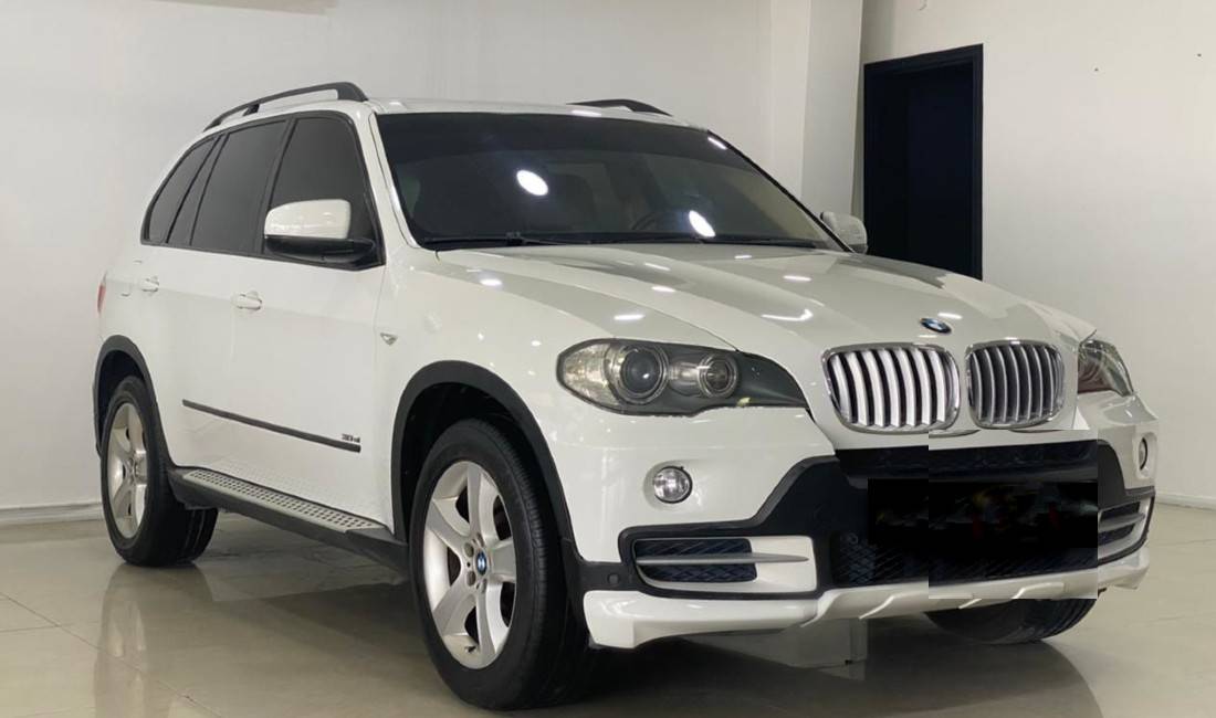 Jepet Bmw X5 Me Qera duke filluar nga 65 euro dita. 