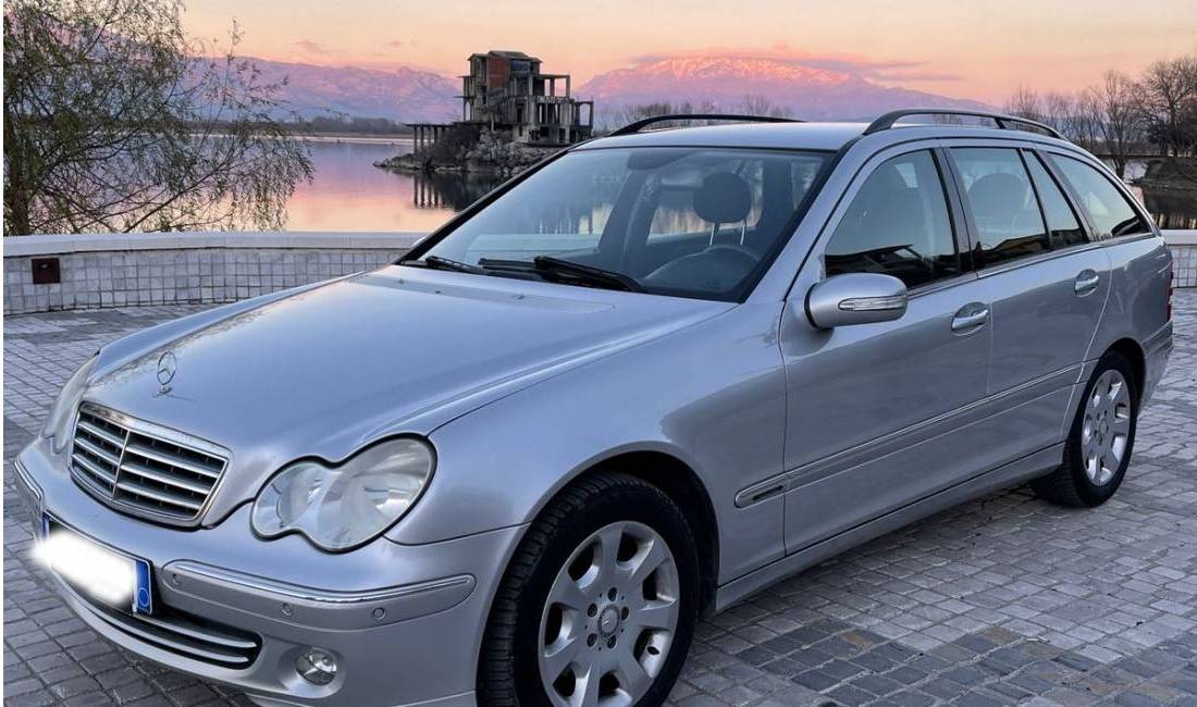 Jepet makina C clas me qera duke filluar nga 25 euro dita