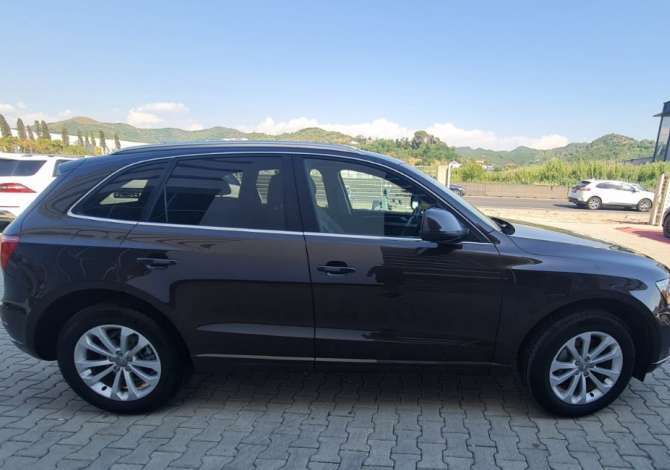 Jepet me qera fuoristrade AUDI Q5 2011