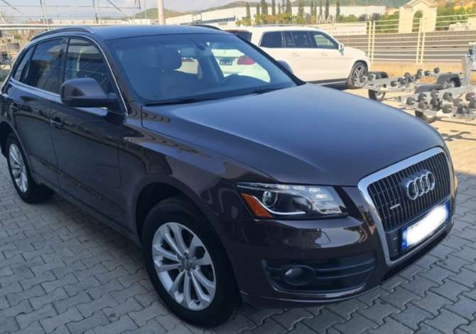 Jepet me qera fuoristrade AUDI Q5 2011