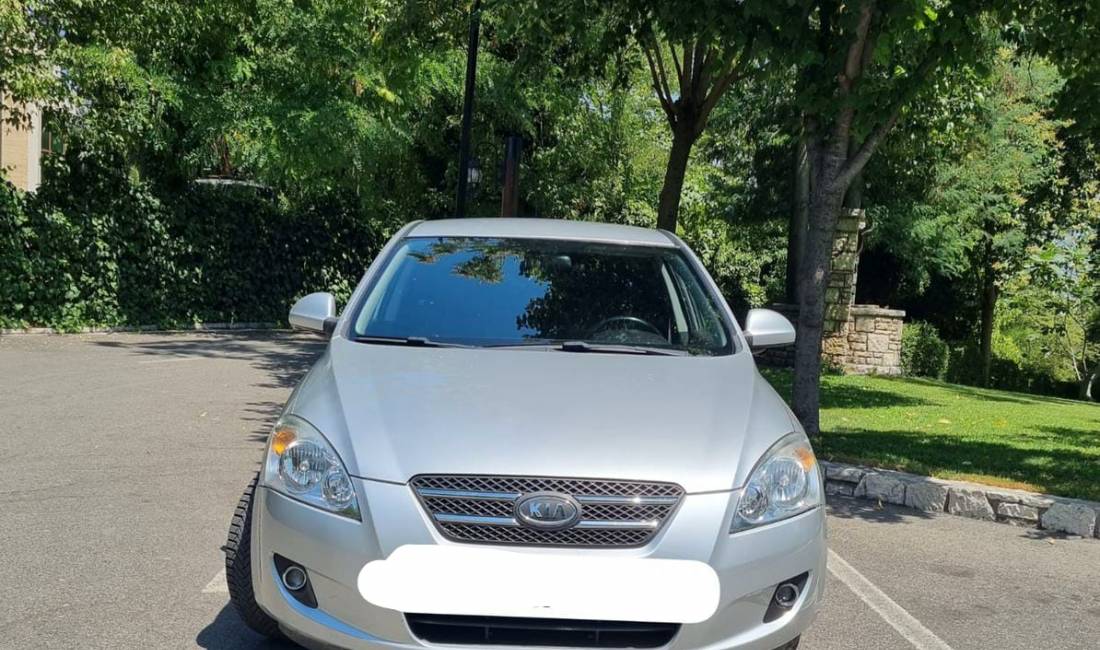 Jepet me qera makina KIA CEED 2010 duke filluar nga 35 euro