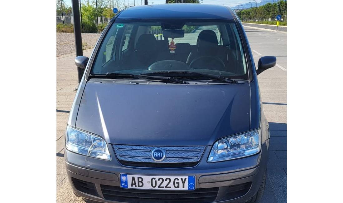 Jepet me qera makina FIAT IDEA 2006