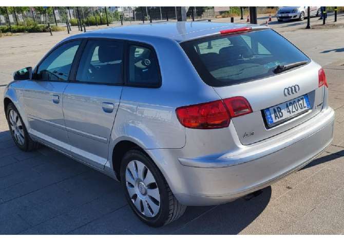 Makina me qera Audi A3 duke nisur nga 25 euro dita, Aeroport Rinas