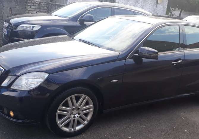 Jepet me qera Makina Mercedes Benz E-Class duke filluar nga 60 euro dita