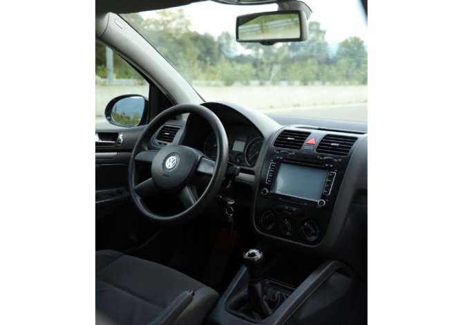 Jepet me qera Golf 5 duke filluar nga 25 euro dita