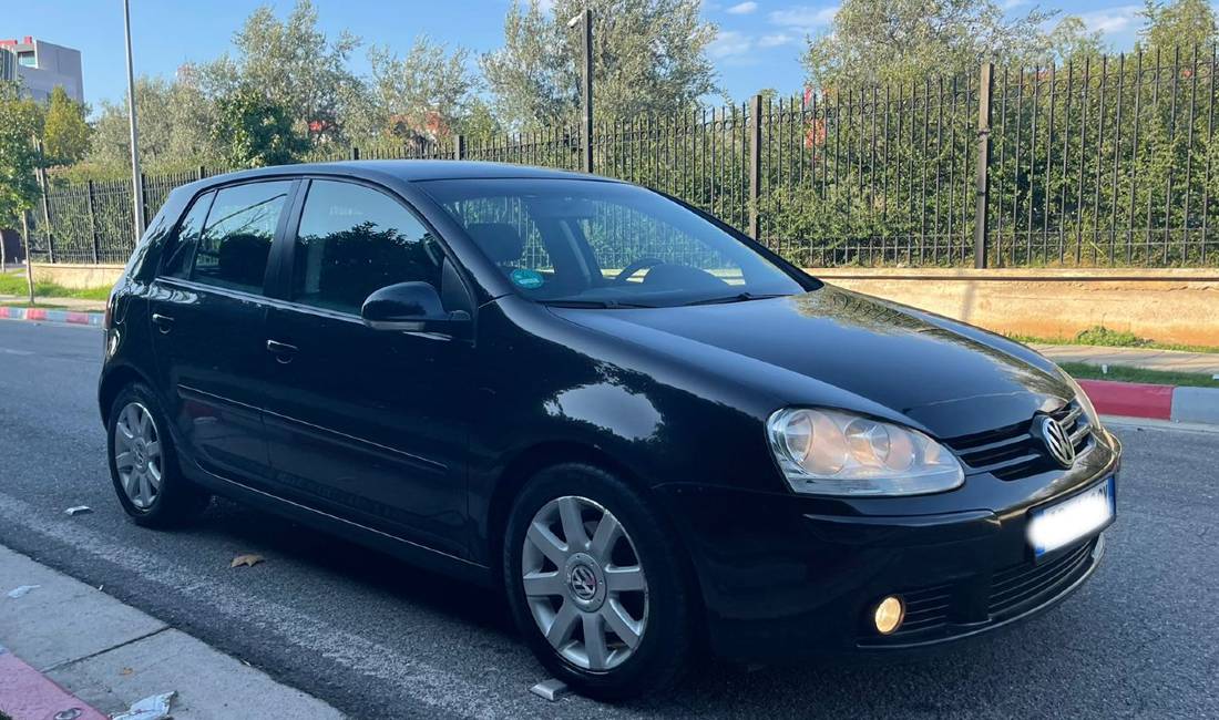Jepet me qera Volkswagen Golf 5 duke filluar nga 25 euro dita per rezervime +10 dite.