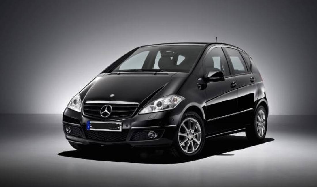  Jepet me qera A class duke filluar nga 30 euro dita