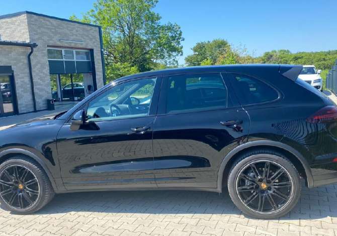 Makina me qera ne Tirane - 120 Euro