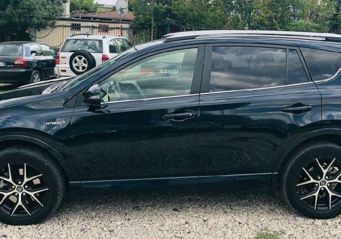 Jepet me qera Toyota Rav/4 duke filluar nga 100 euro dita