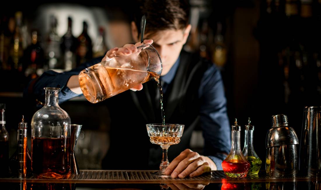 Offerte di lavoro a Tirana, Profession Kamarier dhe Ndihmes Banakier , Con esperienza, Pagamento Trattabile.