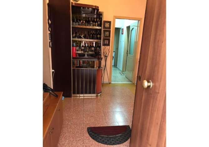 Business Property in Sale 3+1 in Tirana - 370,000 Euro