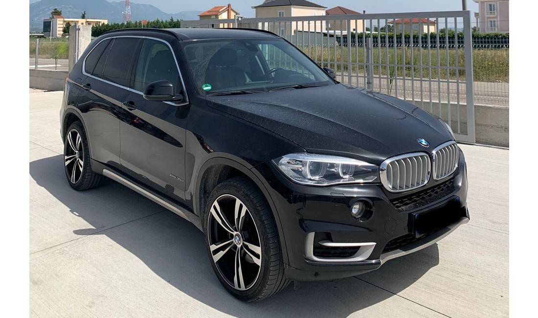 Jepet me qera BMW X5 duke filluar nga 100 euro dita