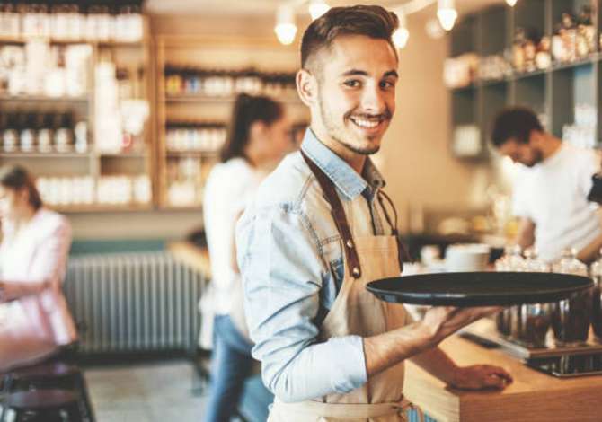 Offerte di lavoro a Tirana, Profession Kamarier , Con esperienza, Pagamento 20,000  Leke.