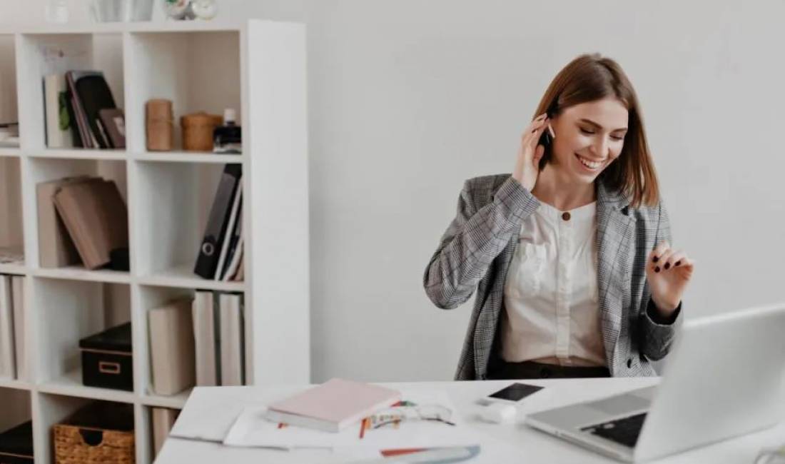 Offerte di lavoro a Tirana, Profession Punonjese Zyre , Con esperienza, Pagamento 40,000  Leke.