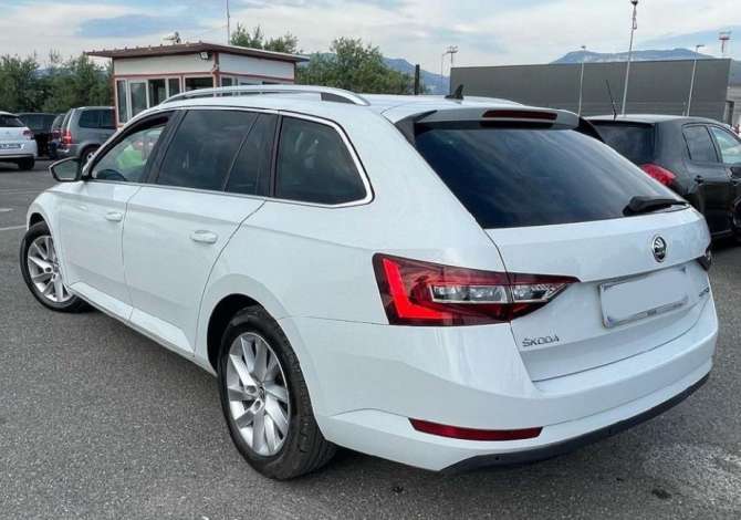 Jepet me qera Skoda Superb duke filluar nga 60 euro dita