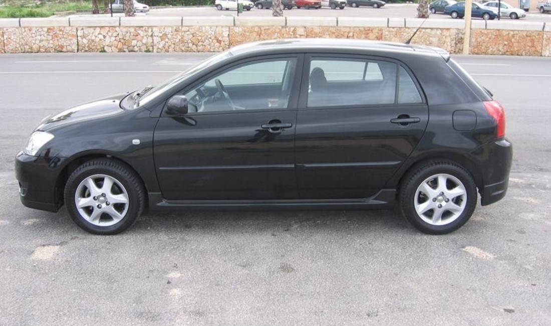 Jepet me qera Toyota Corolla duke filluar nga 25 euro dita