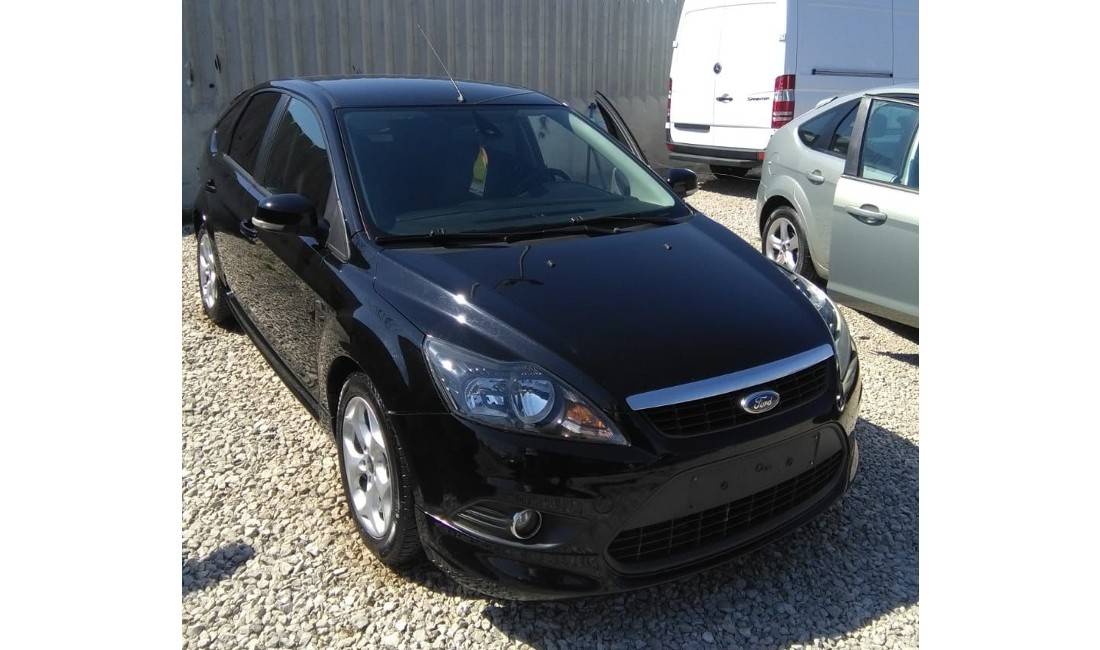 Jepet me qera Ford Focus duke filluar nga 35 euro dita