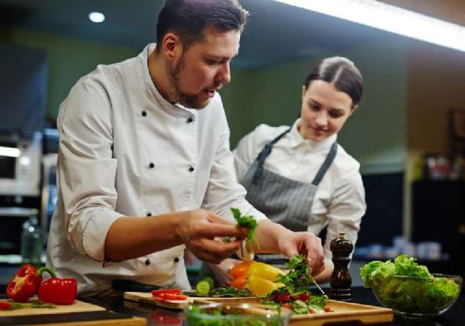 Offerte di lavoro per Kamarier/e restoranti , Pjatalarese a Tirana