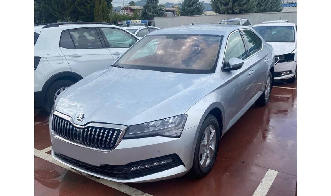 Jepet me qera Skoda Superb duke filluar nga 70 euro ne dite