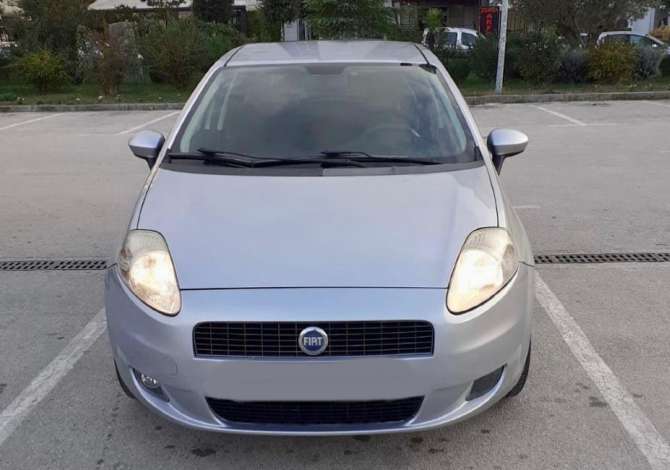 Noleggio Auto a Fier - 30 Euro