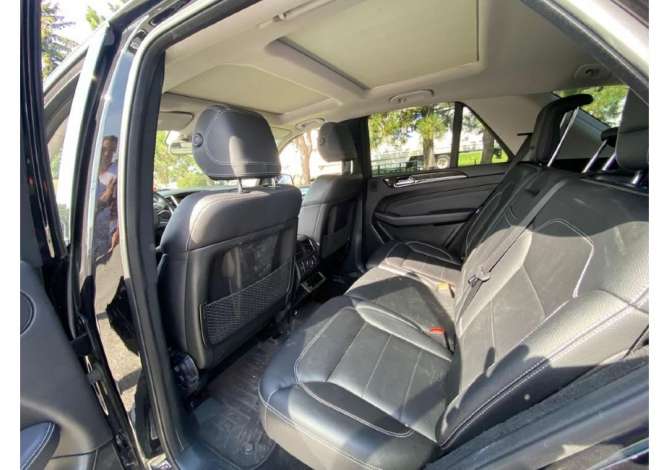 Makine me qera Mercedes Benz ML duke filluar nga 90 euro dita